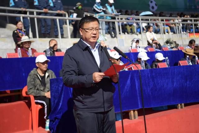 赵丽颖因突发疾病取消活动，善举让口碑直线上升